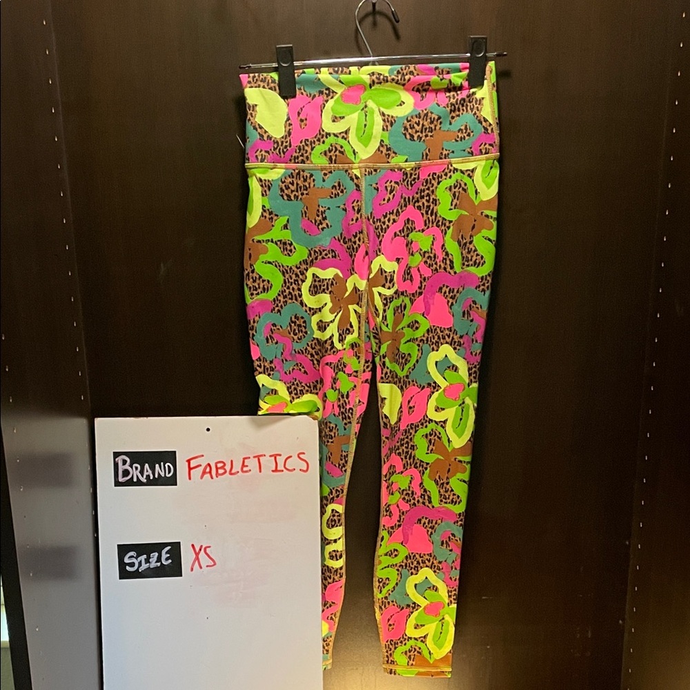 LastChanceB4GoodWill Fabletics Neon Multicolor Floral Leggings